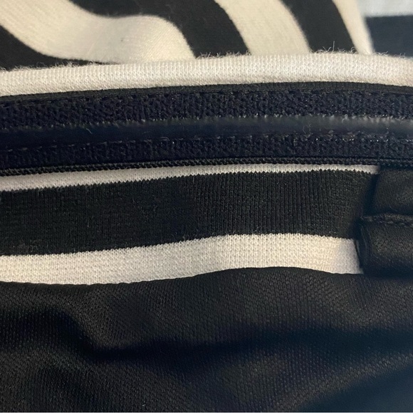 Express Women Sz 8 Black & White Striped Strapless Dress Fit & Flare Chic Style - Picture 5 of 8